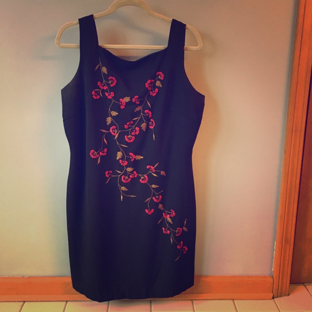 Black floral midi dress